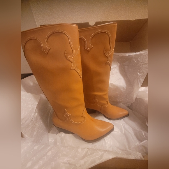 Zodiac-Brown-Tan-Dawson- Western-Style Women's Boots - Picture 7 of 9